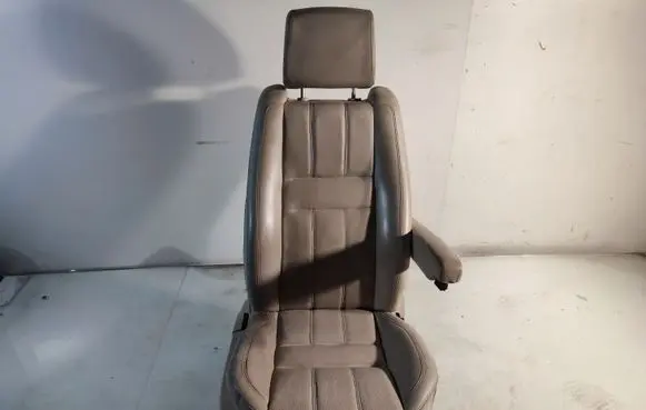 Front passenger seat