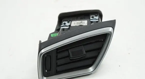 Nissan Qashqai Dashboard side air vent grill/cover trim 68761HV00AACR 68761HV00A