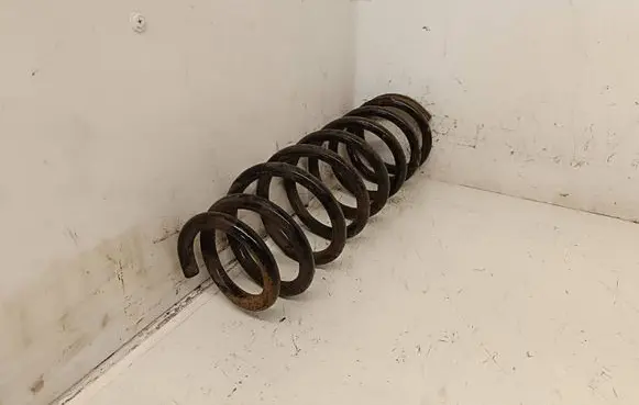 Toyota Corolla Verso E121 Rear coil spring
