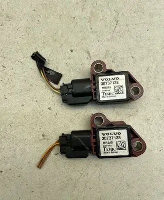 Volvo C30 Airbag deployment crash/impact sensor 30737138 8840A6