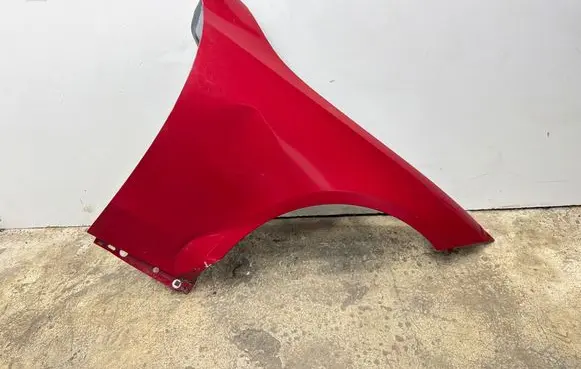 Mercedes-Benz C W206 Fender 