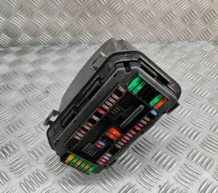 BMW M3 F80 Fuse module 9224866 9224854