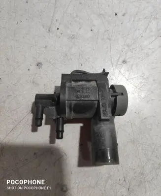 Volkswagen Sharan Vacuum valve 1J0906283C