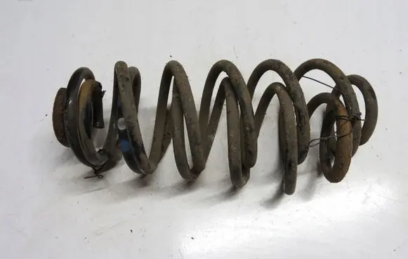 Toyota Auris 150 Rear coil spring
