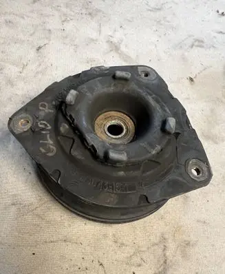 Renault Clio III Coil spring mount 8200504291C 8200504291