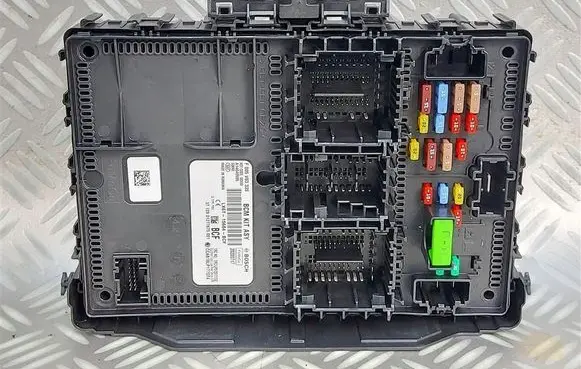 Ford Kuga III Fuse module LX6T15604BCF