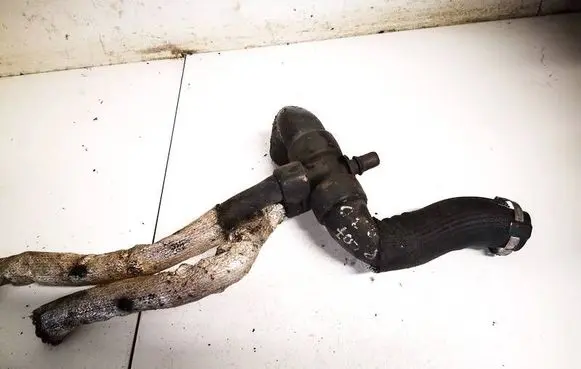 Peugeot 607 Engine coolant pipe/hose 9648931580