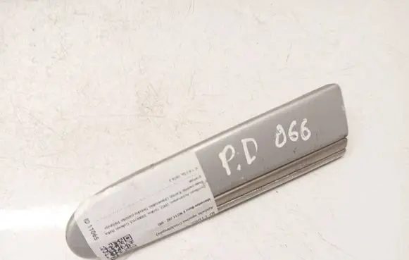 Mercedes-Benz E W211 Fender trim (molding) A2116902862