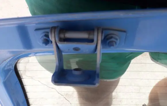 Fiat Panda II Tailgate/trunk/boot hinge