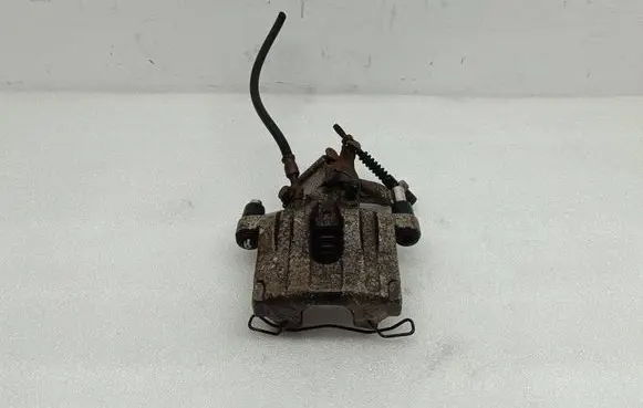 Opel Vectra C Rear brake caliper