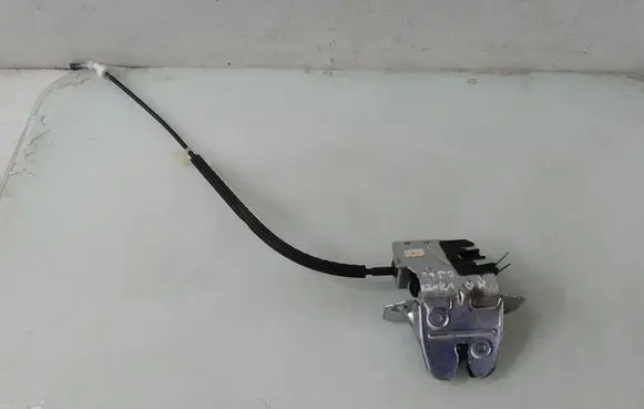 Mercedes-Benz Vaneo W414 Tailgate/trunk/boot lock/catch/latch 