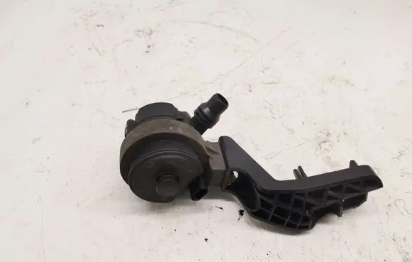 BMW 7 G11 G12 Electric auxiliary coolant/water pump 9372723