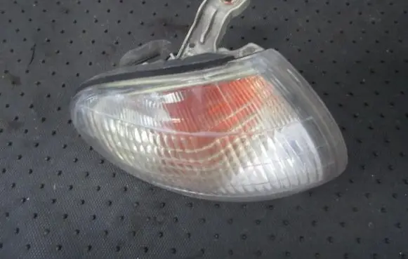 Hyundai Lantra I Front indicator light 9302285 9302-285