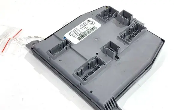 Mercedes-Benz GLE W167 Central body control module A1679002738