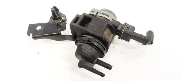 Nissan Qashqai Turbo solenoid valve 8200575400
