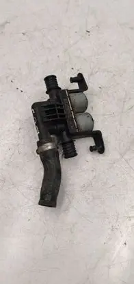 BMW 7 E65 E66 Coolant heater control valve 6906652