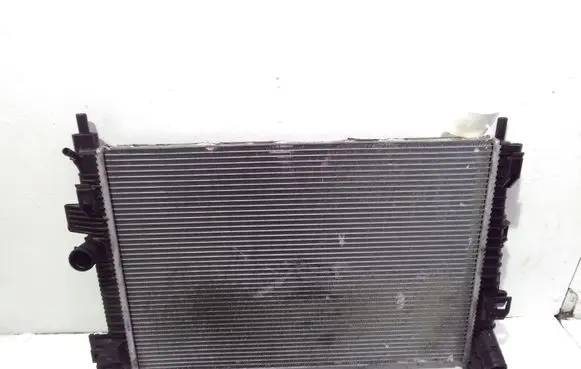 Ford C-MAX II Coolant radiator 8V618005CA