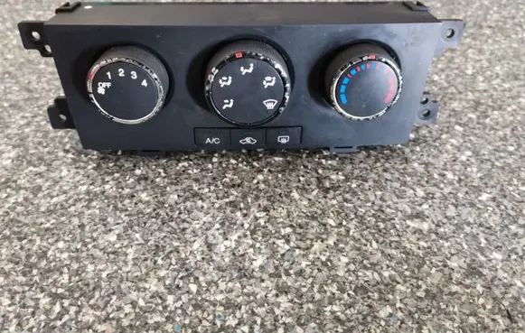 Chevrolet Captiva Climate control unit 96820197