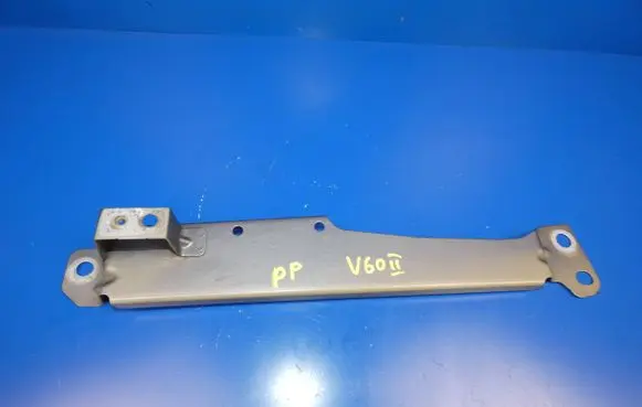 Volvo V60 Fender mounting bracket 31468234 B09CD