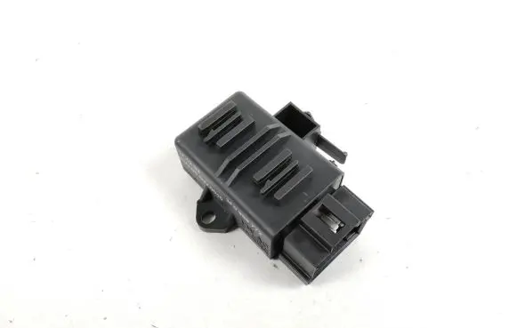 Porsche Cayenne (9Y0 9Y3) Seat heating relay 3F0959772 171222