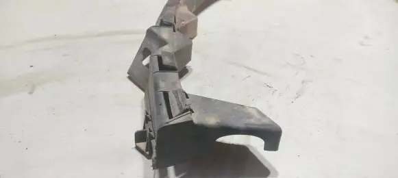 Volkswagen PASSAT B5 Front bumper mounting bracket 3B0807050B DN12291
