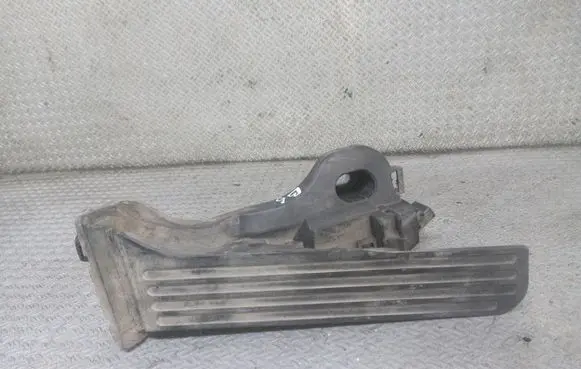 Volkswagen PASSAT B6 Accelerator throttle pedal 1K1721503L