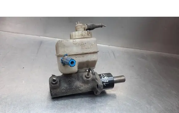 Volkswagen PASSAT B3 Master brake cylinder 357611307
