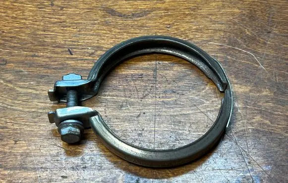 Mercedes-Benz Sprinter W907 W910 Muffler pipe connector clamp A0039950102 A003995010244A