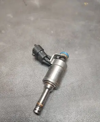 Fuel injector
