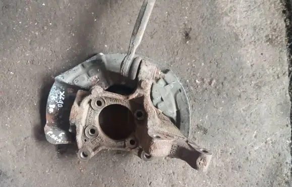 Volvo XC90 Front wheel hub 08630770