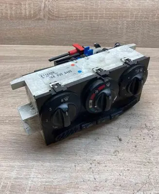 Mercedes-Benz A W168 Climate control unit 1688300485 K114398
