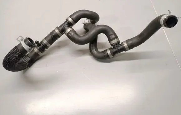 Renault Arkana Engine coolant pipe/hose 924004356R