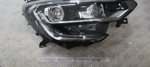 Renault Megane IV Headlight/headlamp 260108478R 90060925