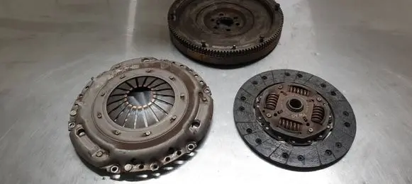 Volkswagen Caddy Clutch set kit 03L141025Q