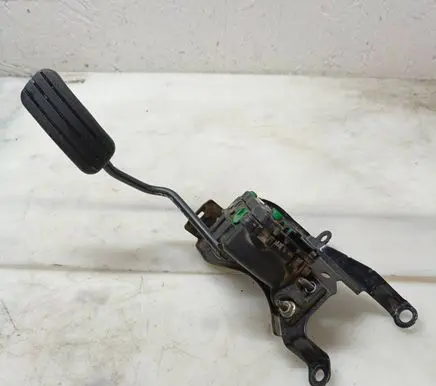 Renault Trafic II (X83) Accelerator throttle pedal 7700313060 6PV00811914
