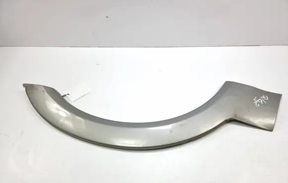 Mitsubishi Pajero Rear arch trim