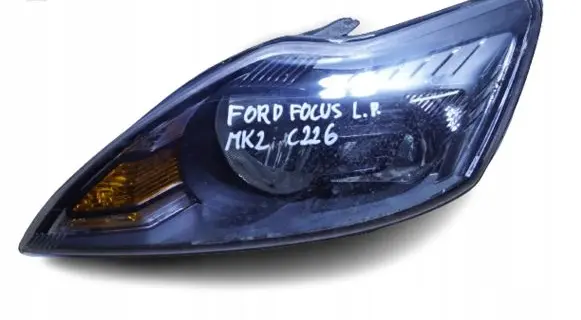 Ford Focus Headlight/headlamp