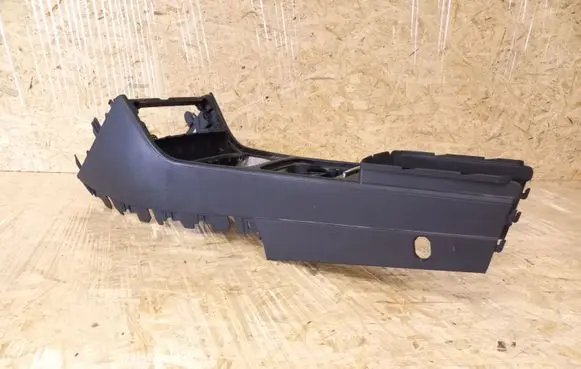 Volkswagen PASSAT B6 Center console 3C1863243B