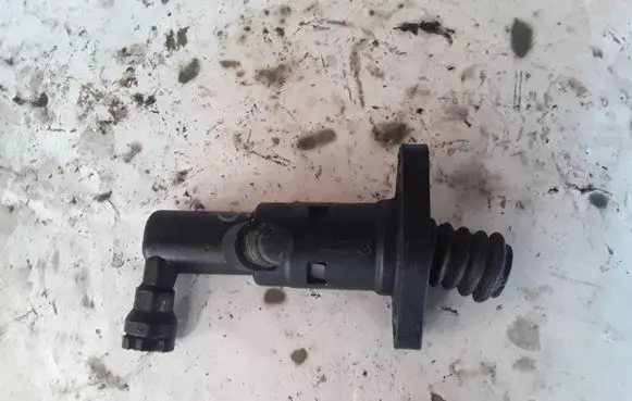 Skoda Octavia Mk2 (1Z) Clutch slave cylinder 1K0721261Q