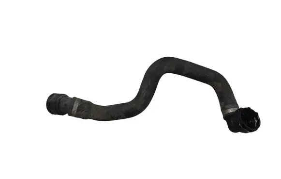 Volvo V40 Engine coolant pipe/hose