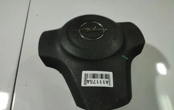 Opel Corsa D Steering wheel airbag 13235770