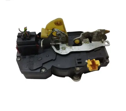 Cadillac CTS Front door lock R10373671