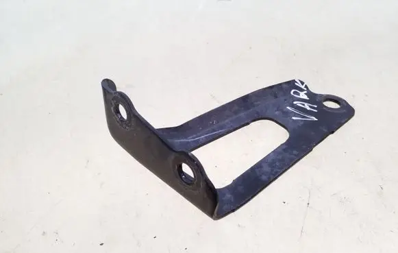 Toyota Auris E180 Engine mounting bracket