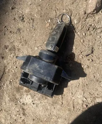 Audi A6 S6 C6 4F Ignition lock 4F0909131 33301301 4F0910131