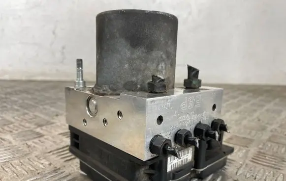 Audi A6 S6 C6 4F ABS Pump 4F0910517K 4F0614517K