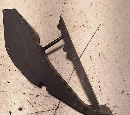 Accelerator throttle pedal
