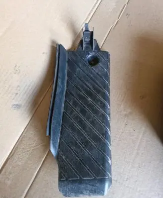Audi A4 S4 B7 8E 8H Foot rest pad/dead pedal 8E1864777