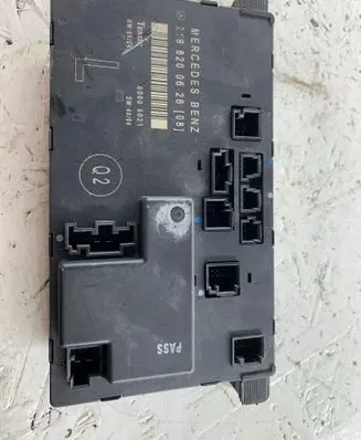 Mercedes-Benz CLS C219 Door control unit/module A2198200626