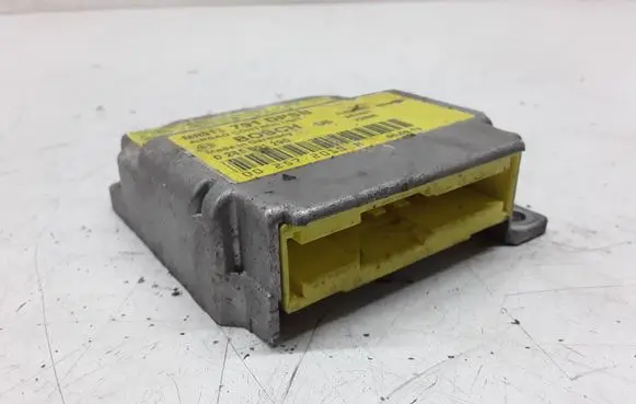 Mitsubishi Carisma Airbag control unit/module 0285001290