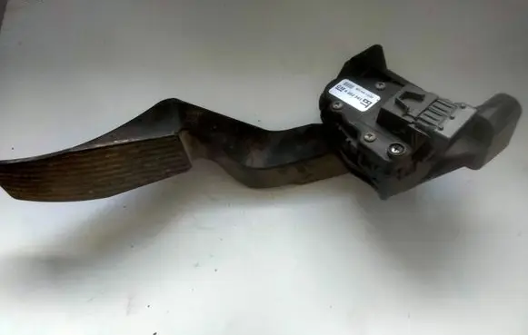 Opel Zafira B Accelerator throttle pedal 9202341 6PV00811400